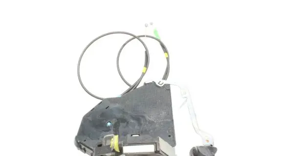 Toyota Auris 150 Coupe door lock (next to the handle) 