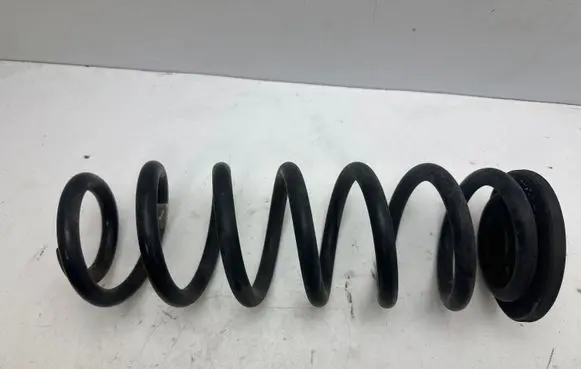 Audi A3 S3 8V Rear coil spring 5Q0511115