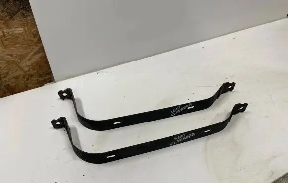 Seat Alhambra (Mk2) Fuel tank mounting bracket 7N0201655 7N0201656