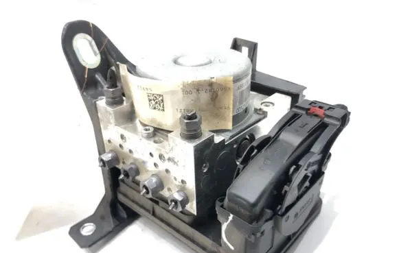 Jeep Compass ABS Pump P68490483AE
