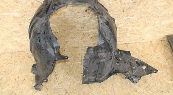 Nissan Leaf I (ZE0) Front arch 638433NL0A