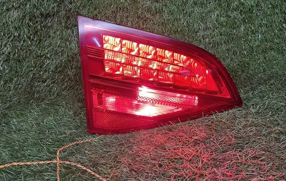 Audi A4 S4 B8 8K Tailgate rear/tail lights 8K9945093B