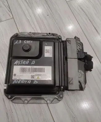 Opel Astra H Engine control unit/module ECU 55579893