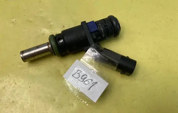 Mercedes-Benz A W169 Fuel injector A0000788749