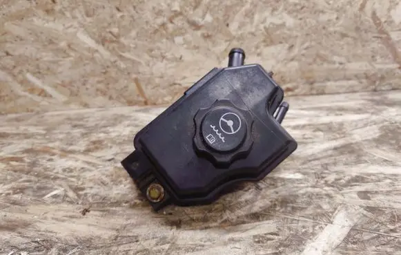 Cadillac XTS Power steering fluid tank/reservoir