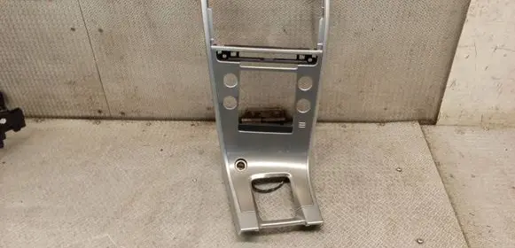 Volvo XC60 Radio/GPS head unit trim 30791765 30791824