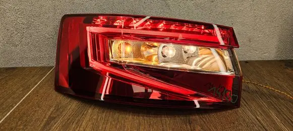 Skoda Superb B8 (3V) Rear/tail lights 3V5945207 3V5945711B 3V5945207A
