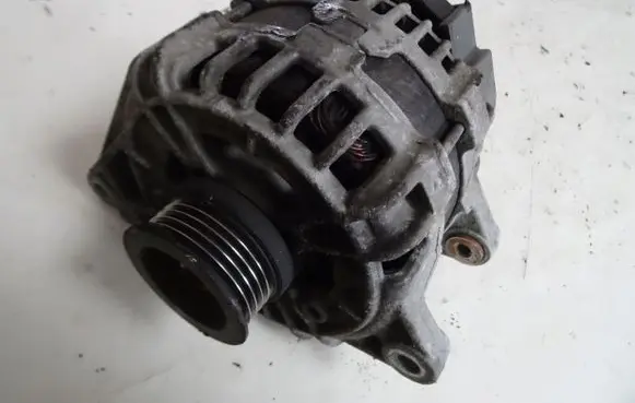 Mercedes-Benz A W176 Generator/alternator
