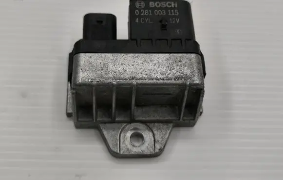 BMW 3 F30 F35 F31 Glow plug pre-heat relay 0281003115
