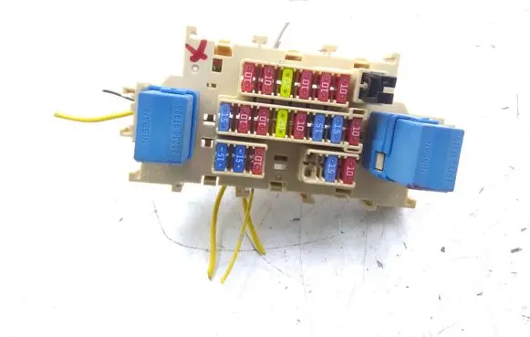 Nissan Qashqai+2 Fuse module