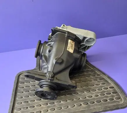 BMW 1 E81 E87 Rear differential 7519925