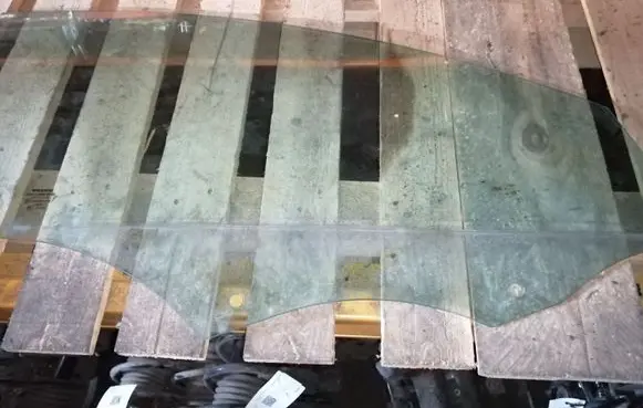 Volvo S60 Front door window glass four-door