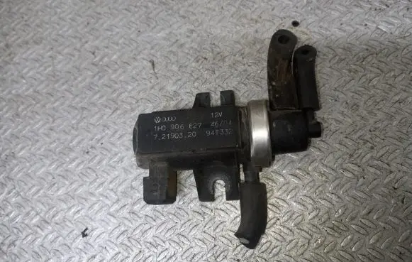 Audi A6 S6 C4 4A Turbo solenoid valve 1H0906627