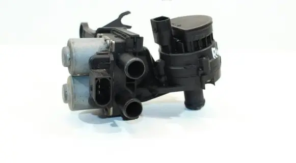Audi A6 S6 C6 4F Coolant heater control valve 1147412177