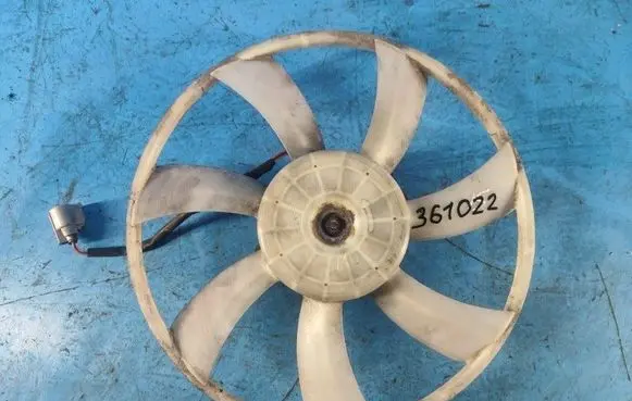 Toyota Sienna XL20 II Fan impeller 163610P120