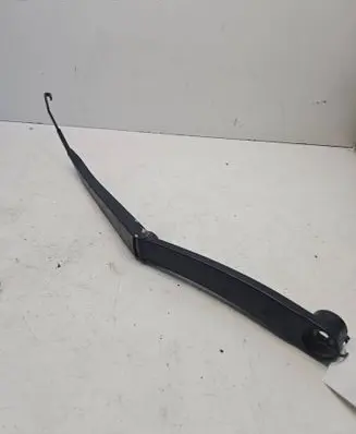 Front wiper blade arm