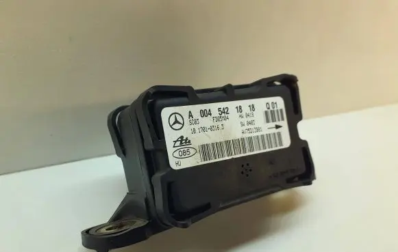 Mercedes-Benz ML W164 ESP acceleration yaw rate sensor A0045421818 AV75D13B81 10170103163