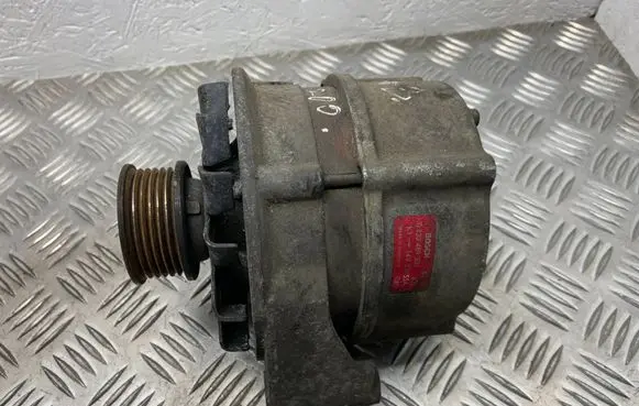 Mercedes-Benz E W124 Generator/alternator 0120489331
