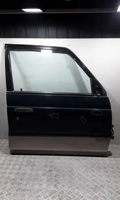 Mitsubishi Pajero Front door