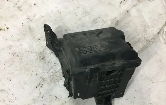 Peugeot 208 Fuse box set 9671941780 9671924480