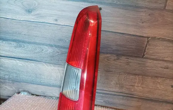 Volvo V70 Rear/tail lights SAEIS98DOT 152844 9154494ECE