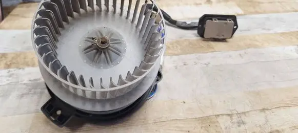 Toyota Yaris Heater fan/blower 1940001210