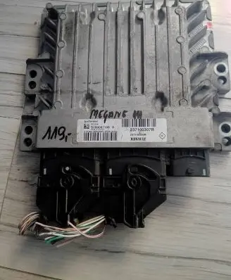 Renault Megane III Engine control unit/module ECU 237100307R