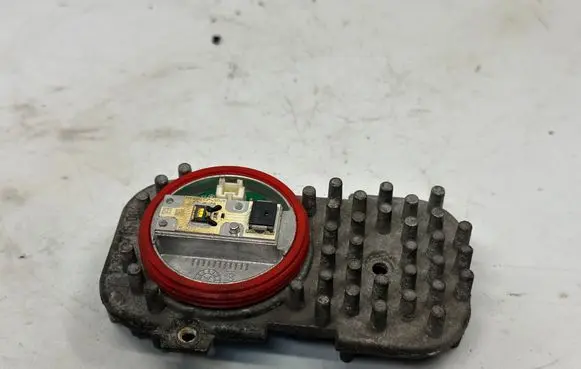 BMW X5 F15 LED ballast control module 3010142517 7263051 63117263051