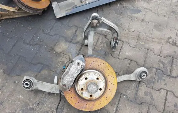 Mercedes-Benz E W211 Front wheel hub spindle knuckle