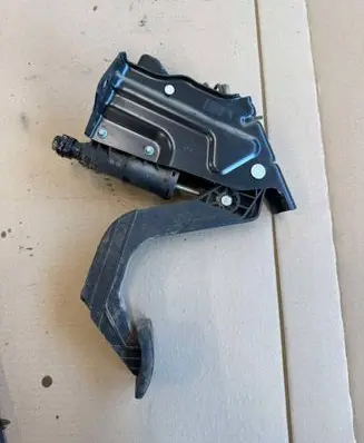 Volkswagen Crafter Clutch pedal A9062900212