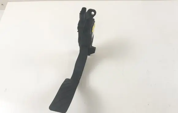 Audi A4 S4 B8 8K Accelerator throttle pedal 8K1723523