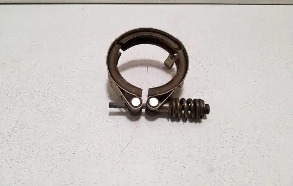 Volvo XC60 Muffler pipe connector clamp 31319192