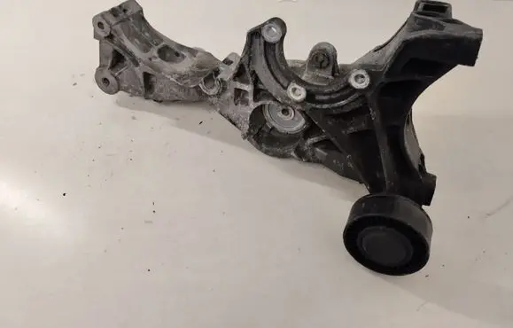 Generator/alternator bracket