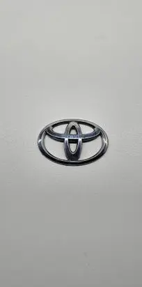 Toyota Yaris Manufacturers badge/model letters 