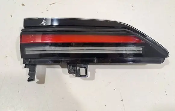 BMW 7 G70 Tailgate rear/tail lights 5A3CD33