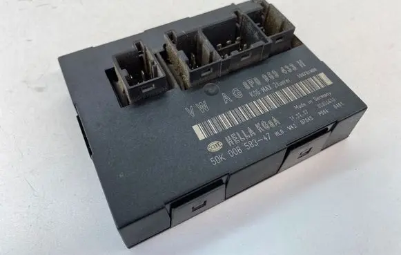 Audi A3 S3 A3 Sportback 8P Comfort/convenience module 8P0959433H 05950610 S0070H08