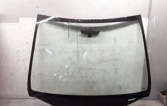 Opel Meriva B Front windscreen/windshield window