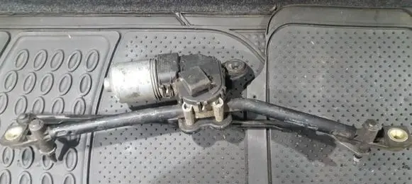 Jaguar X-Type Front wiper linkage and motor