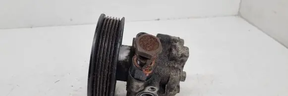 Hyundai Santa Fe Power steering pump YSGE18