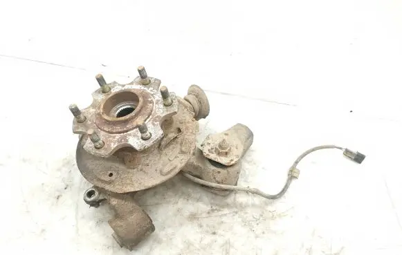 Mitsubishi Pajero Rear wheel hub