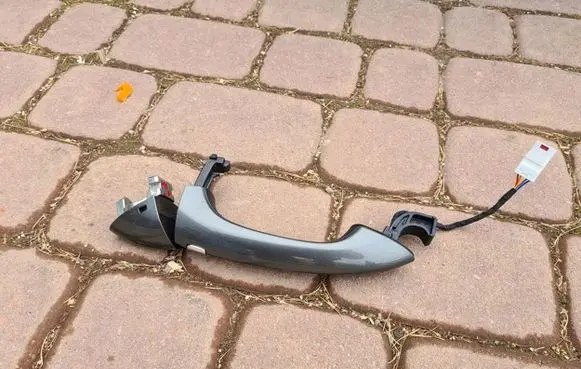 Opel Astra K Loading door exterior handle/bracket 12TYS