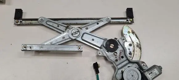 KIA Carens I Rear door window regulator with motor XH504PO OK2FA597356Y