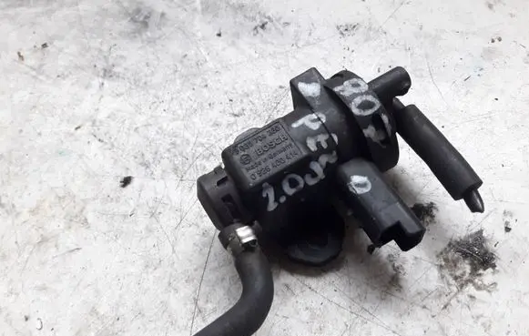 Vacuum valve