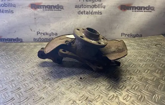 Volkswagen Transporter - Caravelle T5 Front wheel hub