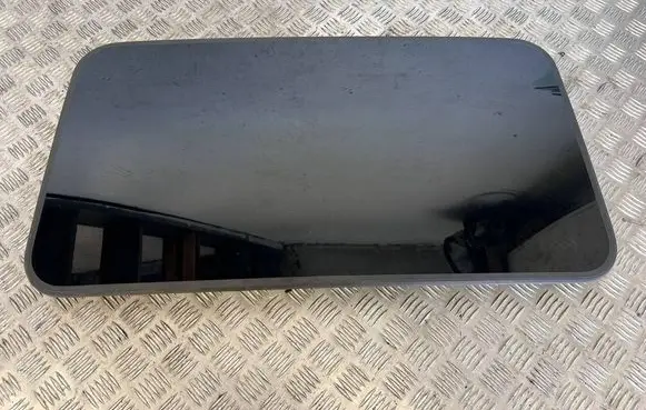 Maserati Ghibli Sunroof glass 