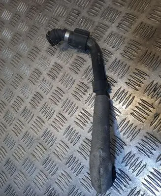 Mercedes-Benz CLA C117 X117 W117 Engine coolant pipe/hose A1765010858