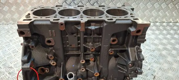 Renault Master III Engine block S27639462 M9T716