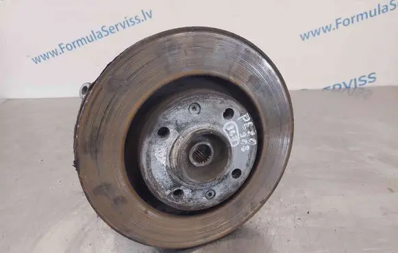 Peugeot 208 Front wheel hub spindle knuckle