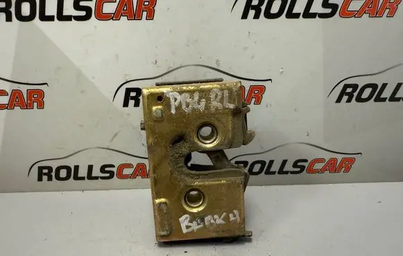 Volkswagen PASSAT B4 Rear door lock 357839015D