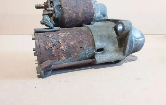 Opel Zafira B Starter motor